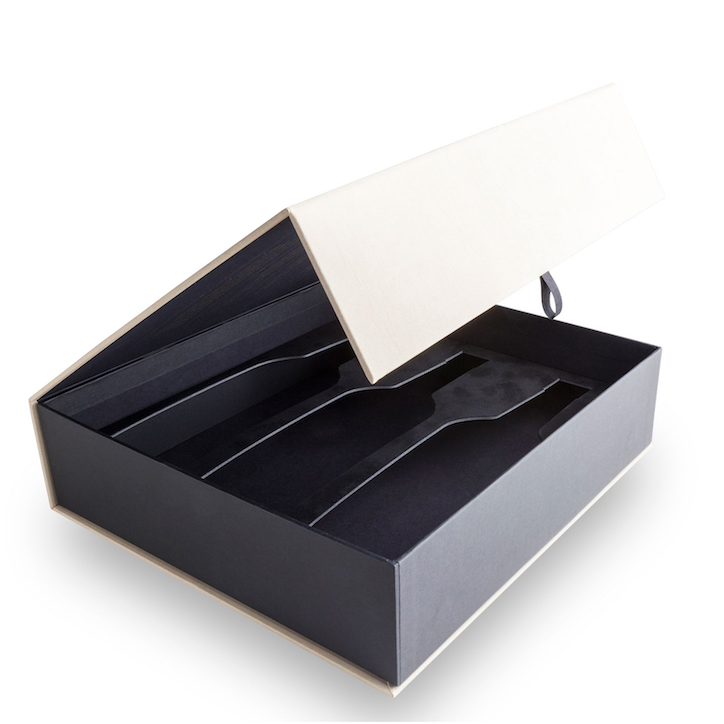 presentation box, premium box Sydney, slip case, custom made bespoke magnet folder gift box, ring binder, menu cover, plastic polypropylene ring binder, metal edge box