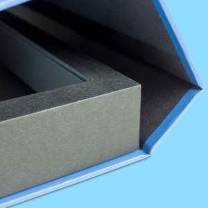 Bespoke luxury branded promotional presentation boxes, magnetic closure boxes, luxury gift boxes, document covers & metal edge boxes. Designed and built by Trusty Boxes, Sydney, Australia.