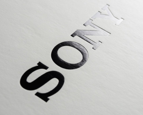 Bespoke luxury branded promotional presentation gift boxes, magnetic closure boxes, luxury gift boxes, document covers & metal edge boxes. Designed and built by Trusty Boxes, Sydney, Australia.