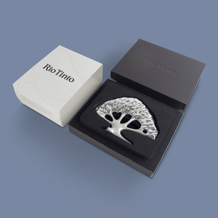 Bespoke premium product sample folders, luxury gift boxes, corporate branded product boxes designed & manufactured by Trusty Boxes, Sydney, Australia.