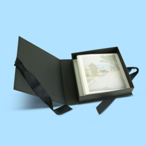 Custom made luxury branded product packaging, product folders, magnetic closure boxes, luxury gift boxes, real estate settlement boxes. Designed and built by Trusty Boxes, Sydney, Australia.