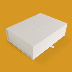 Custom made luxury branded product packaging, product folders, magnetic closure boxes, luxury gift boxes, real estate settlement boxes. Designed and built by Trusty Boxes, Sydney, Australia.