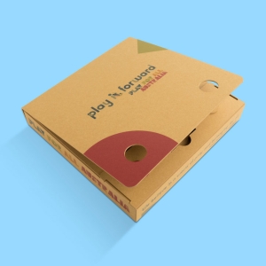 Bespoke luxury branded promotional presentation gift boxes, magnetic closure boxes, luxury gift boxes, document covers & metal edge boxes. Designed and built by Trusty Boxes, Sydney, Australia.