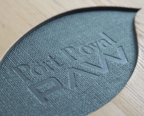 Bespoke luxury branded promotional presentation boxes, magnetic boxes, document covers & metal edge boxes. Designed and built by Trusty Boxes, Sydney, Australia.