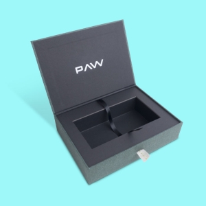 Custom made luxury branded product packaging, product folders, magnetic closure boxes, luxury gift boxes, real estate settlement boxes. Designed and built by Trusty Boxes, Sydney, Australia.