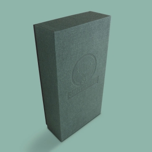 Liquor custom wine box, settlement handover premium box recycled box board packaging presentation box, custom made bespoke gift box, luxury packaging, ring binder, menu cover, rigid box, plastic polypropylene ring binder, metal edge box