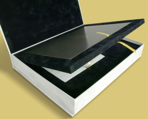 Custom premium magnetic gift boxes designed and built by Trusty! Luxury personalised packaging at your finger tips with an unlimited selection of options. Do yourself a favour and email us for help at hello@trustyboxes.com.au