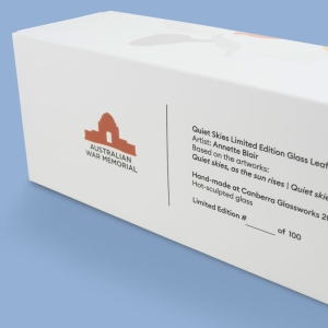 Bespoke luxury branded promotional presentation gift boxes, magnetic closure boxes, luxury gift boxes, document covers & metal edge boxes. Designed and built by Trusty Boxes, Sydney, Australia.